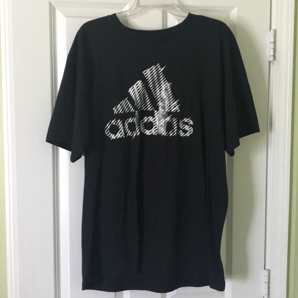 Brand new Adidas T-Shirt X-Large